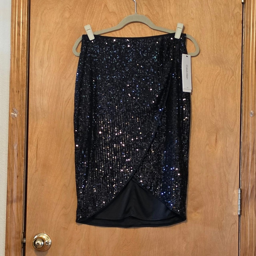 Calvin Klein Black Sequin Tulip Wrap Skirt Midi Goth Glam Holiday Womens Size 4